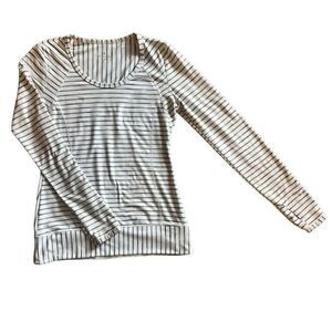 Athleta Space Dye Striped Shirt. White and Blue. Great Condition!! Size Small